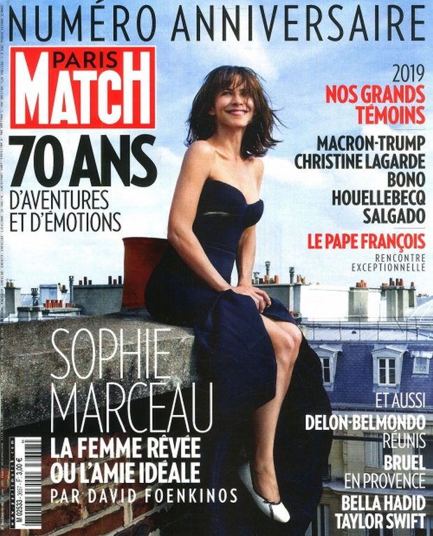Sophie Marceau en couverture du numéro anniversaire de Paris Match
