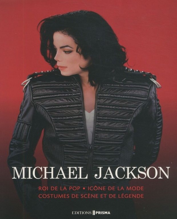 Michael Jackson une vie de scène et de costumes